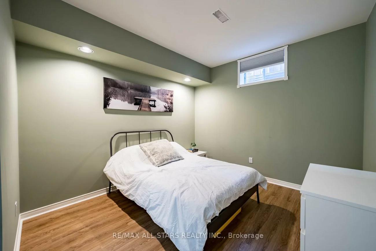 1967, Annecca, Alcona, Innisfil