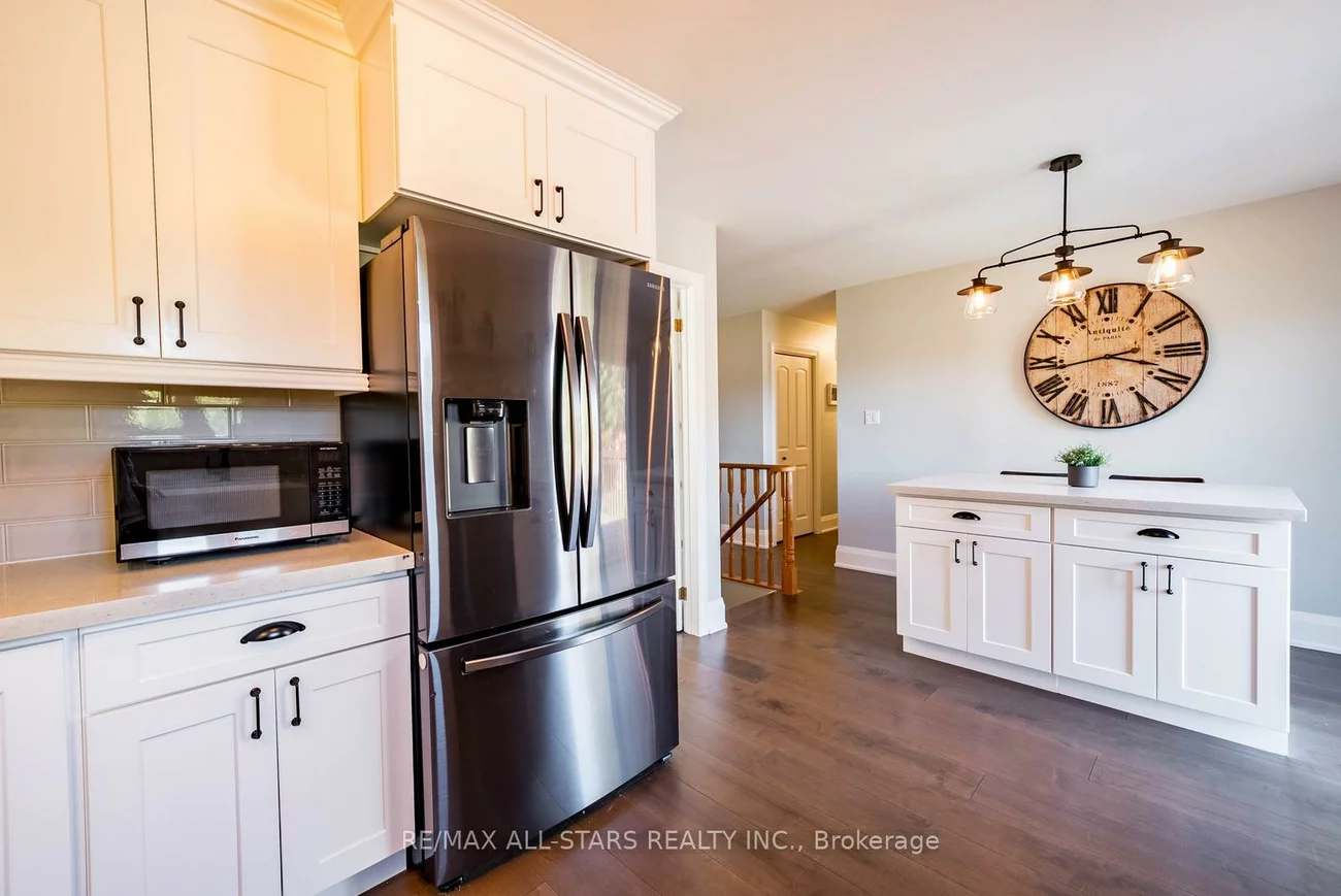 1967, Annecca, Alcona, Innisfil