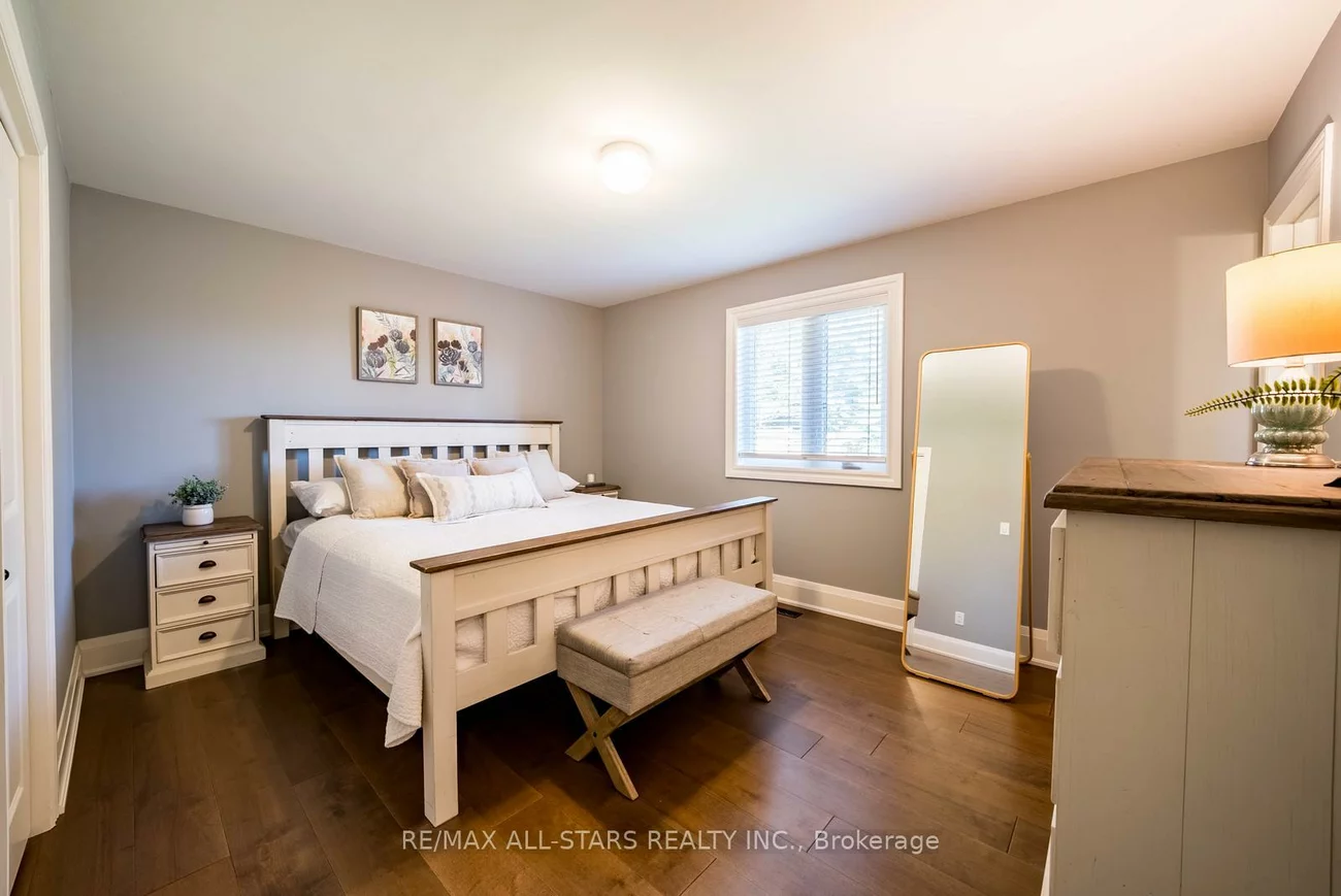 1967, Annecca, Alcona, Innisfil