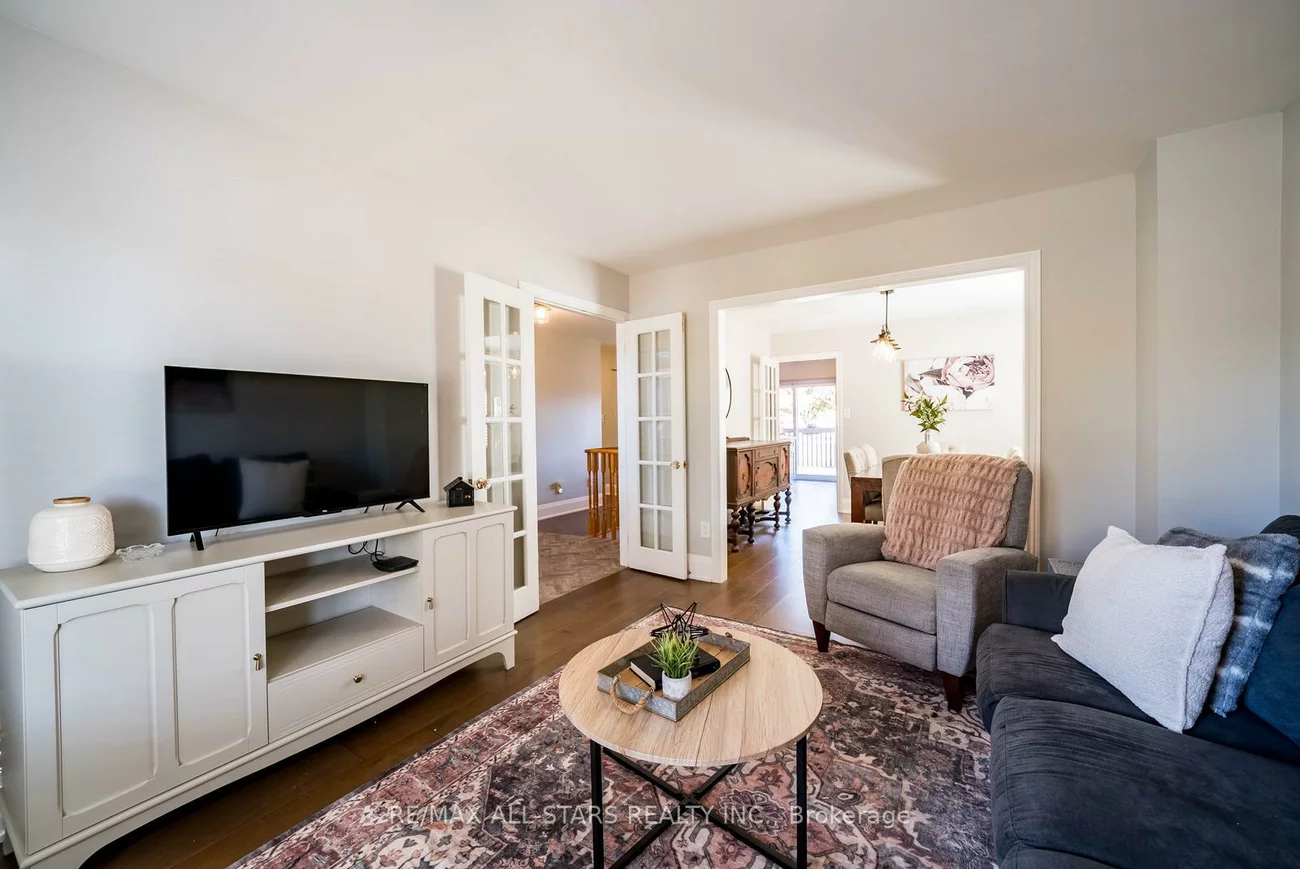 1967, Annecca, Alcona, Innisfil