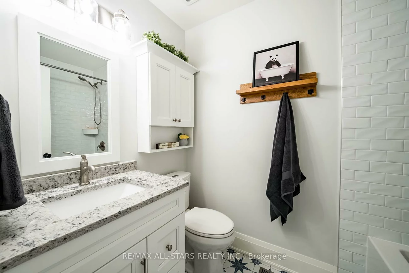 1967, Annecca, Alcona, Innisfil