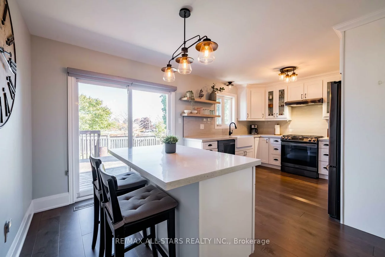 1967, Annecca, Alcona, Innisfil