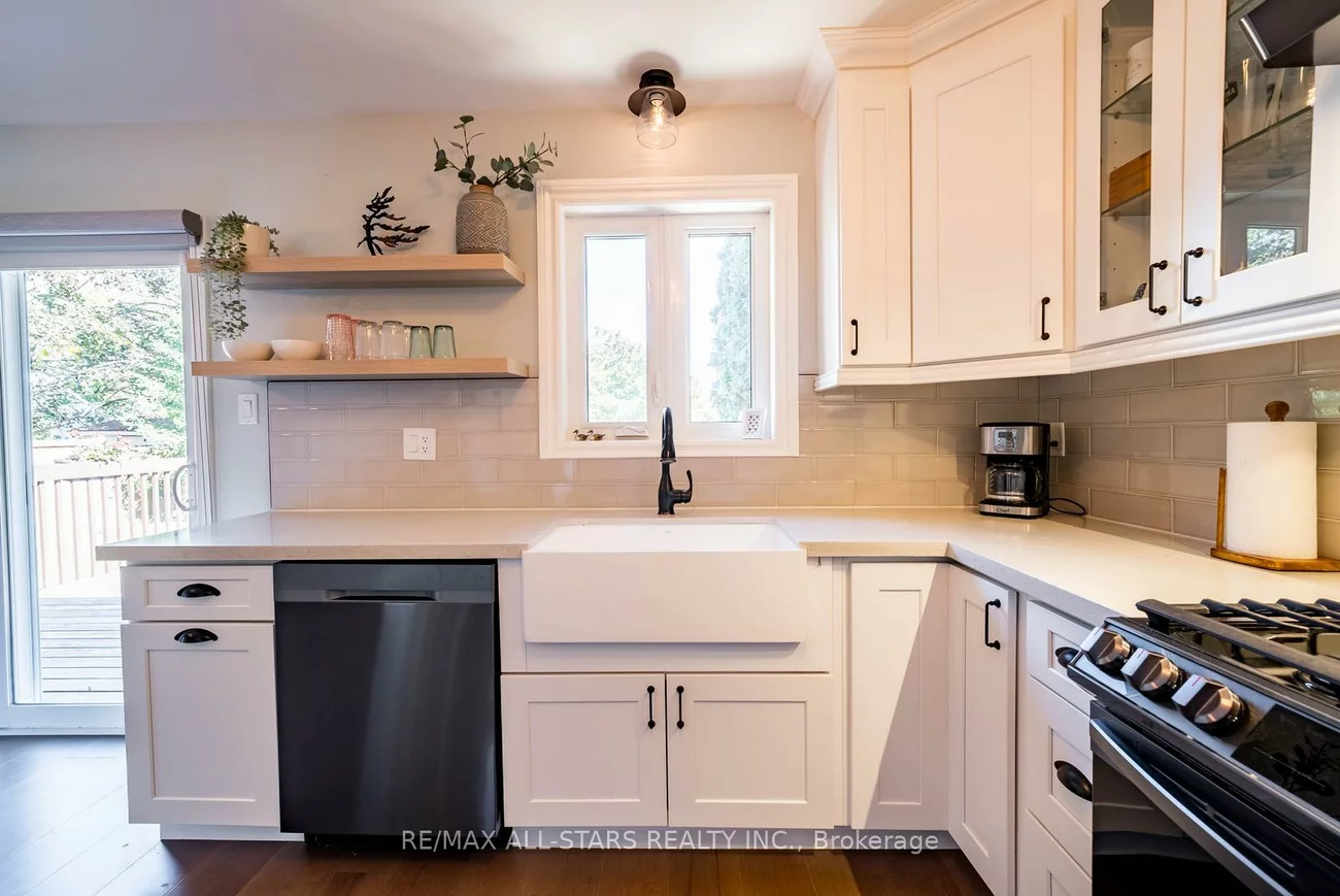 1967, Annecca, Alcona, Innisfil