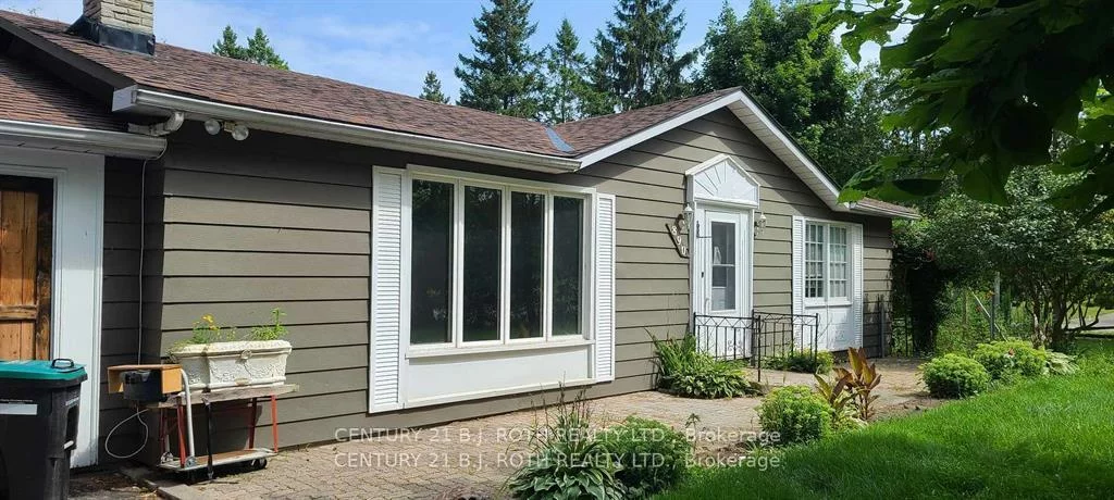 890, Lebanon, Alcona, Innisfil