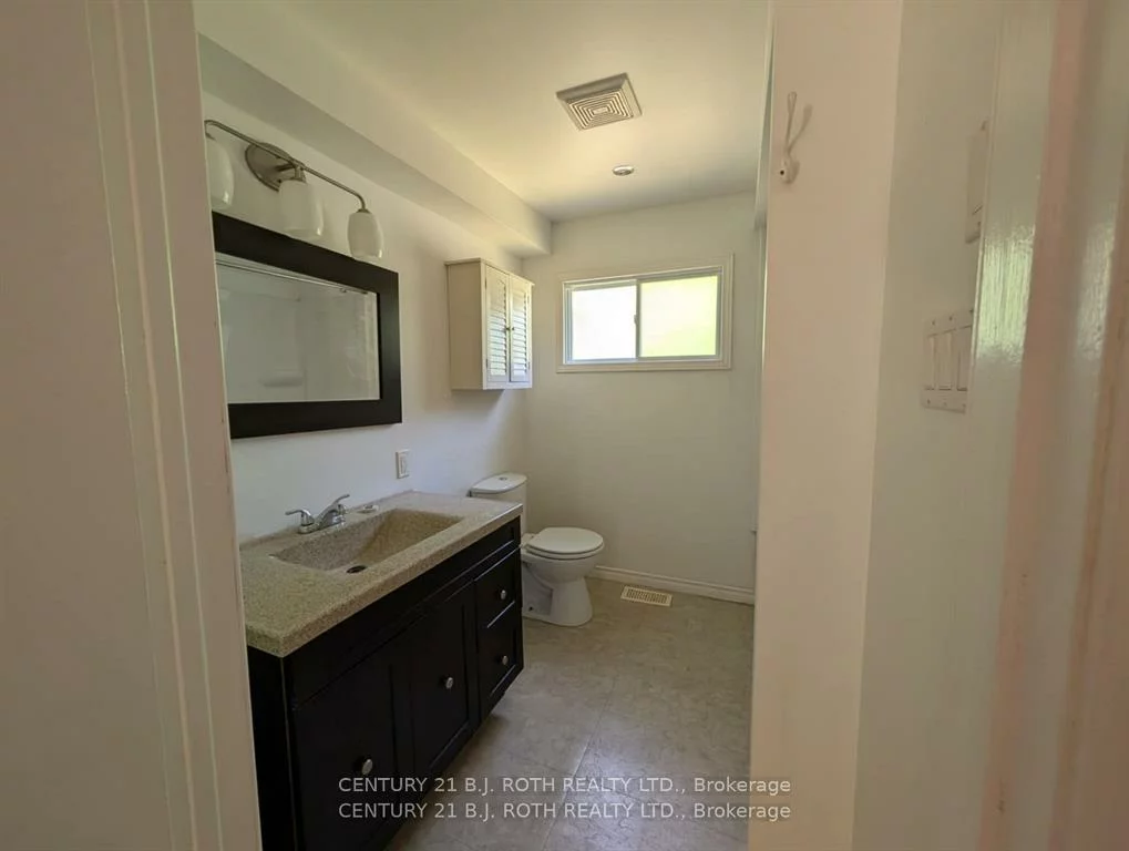 890, Lebanon, Alcona, Innisfil