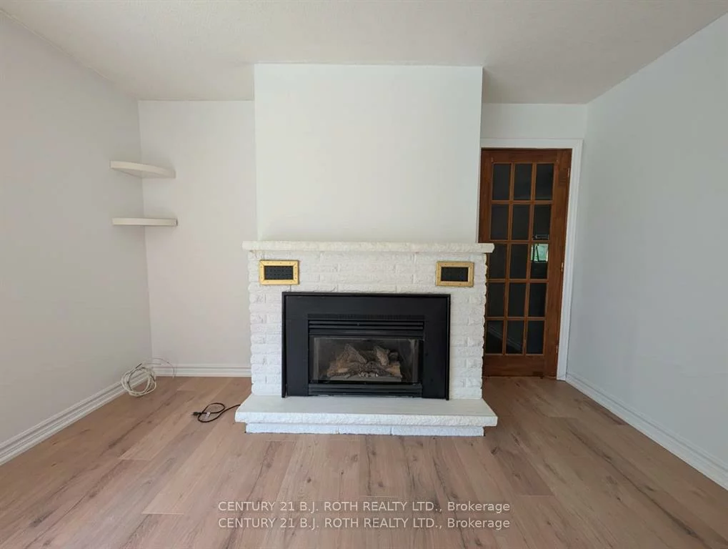 890, Lebanon, Alcona, Innisfil