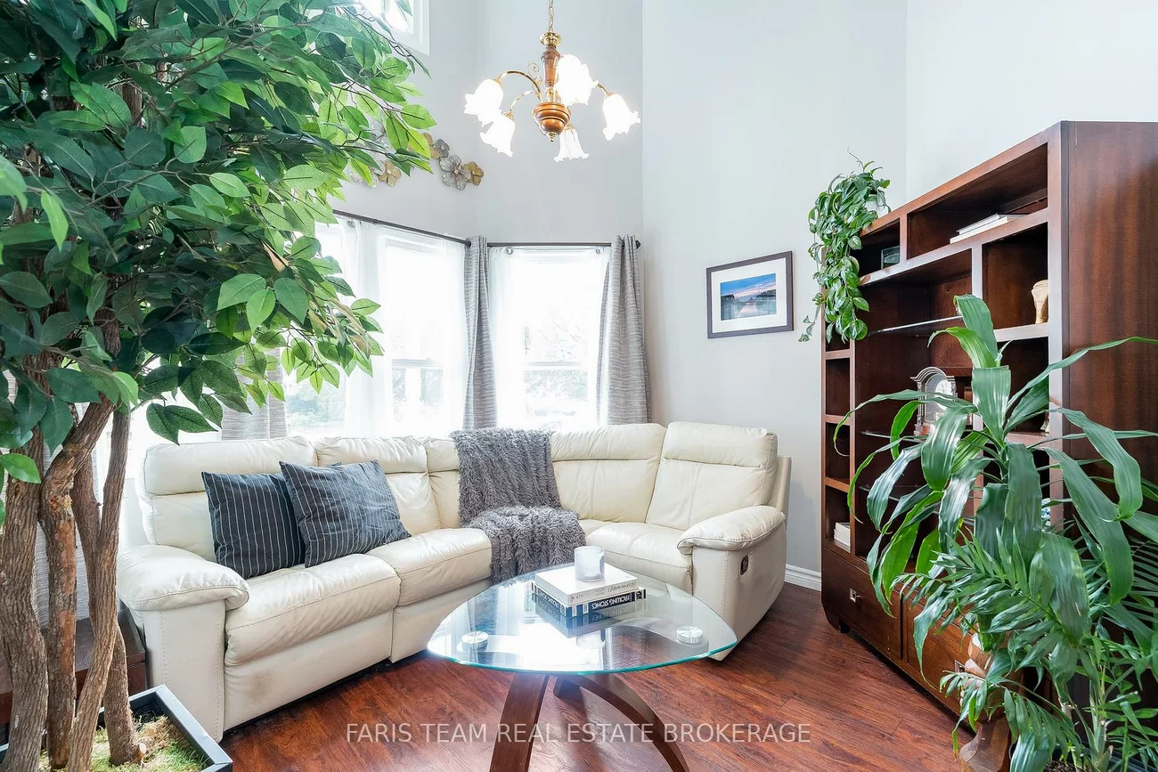 963, Linden, Alcona, Innisfil