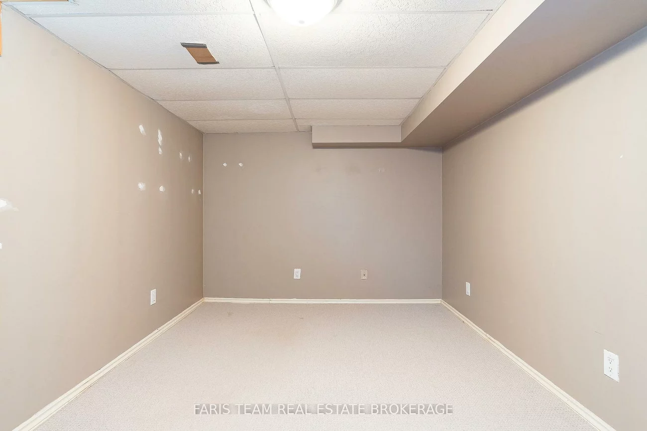 963, Linden, Alcona, Innisfil