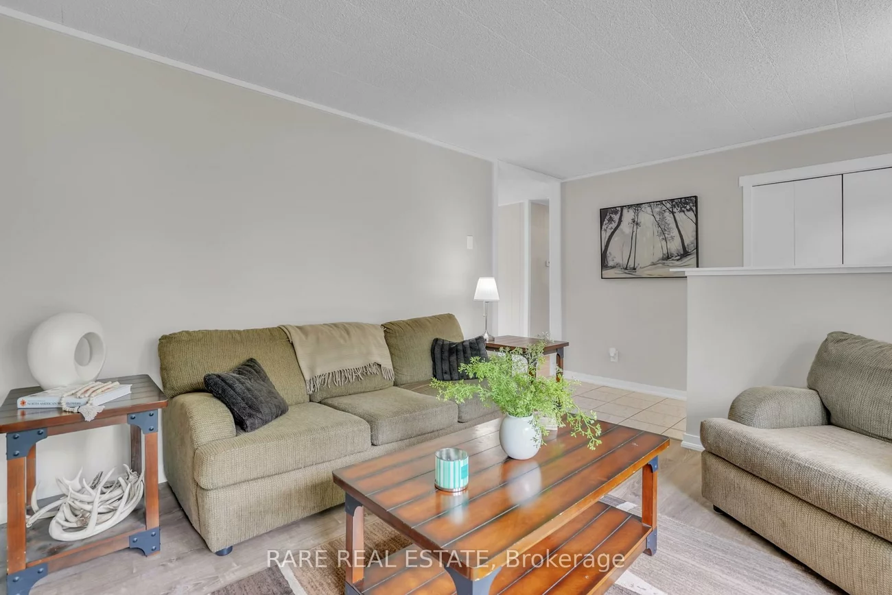 1121, Ferrier, Lefroy, Innisfil