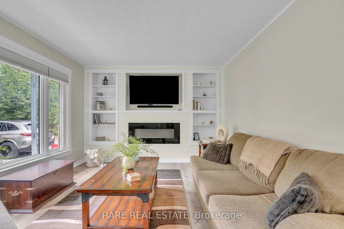 1121, Ferrier, Lefroy, Innisfil