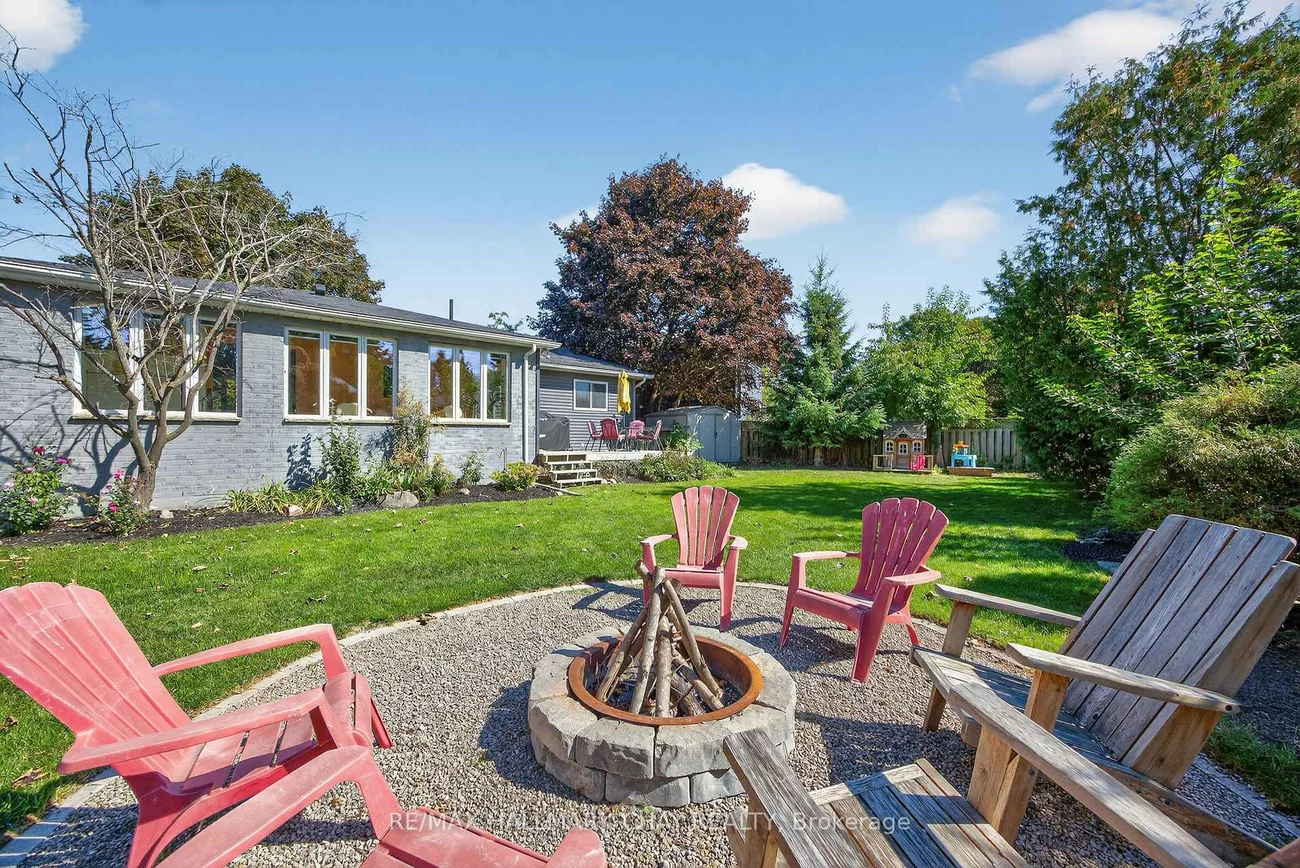 209, Newholme, Stroud, Innisfil