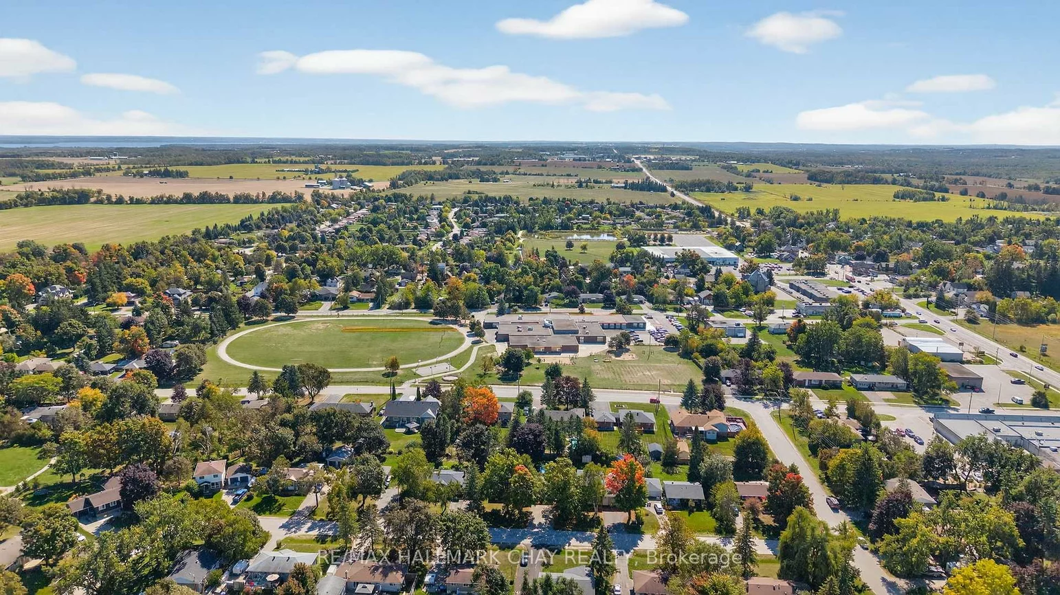 209, Newholme, Stroud, Innisfil