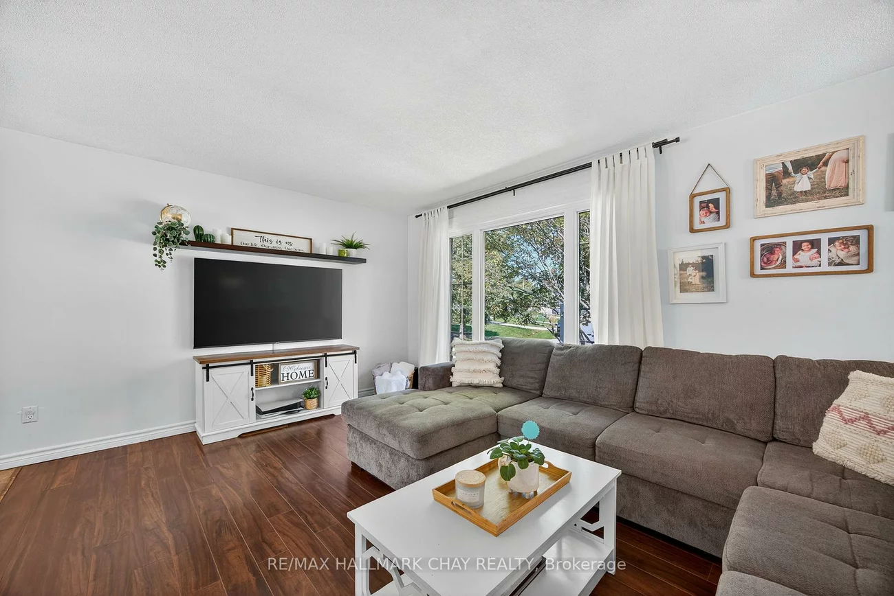 209, Newholme, Stroud, Innisfil