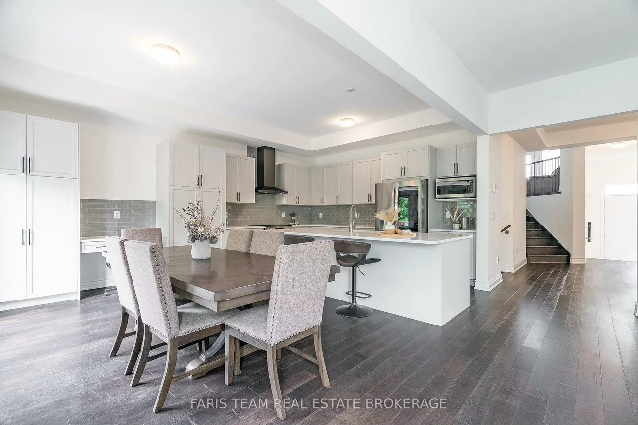 1425, Blackmore, Alcona, Innisfil