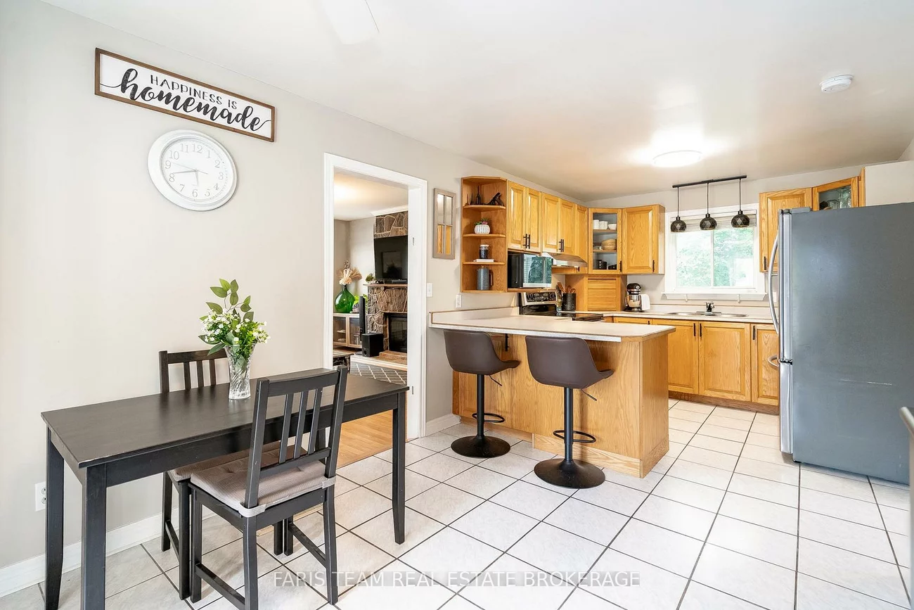 2108, Victoria, Stroud, Innisfil