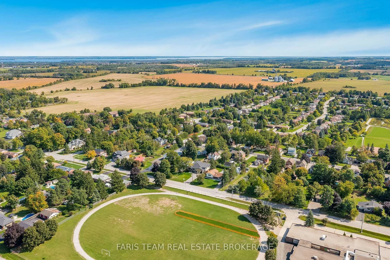 2108, Victoria, Stroud, Innisfil