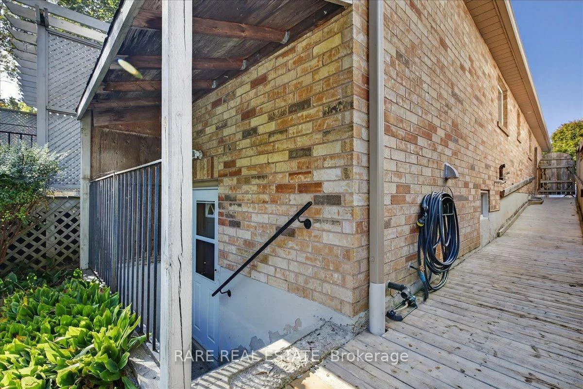 1069, Corrie, Alcona, Innisfil