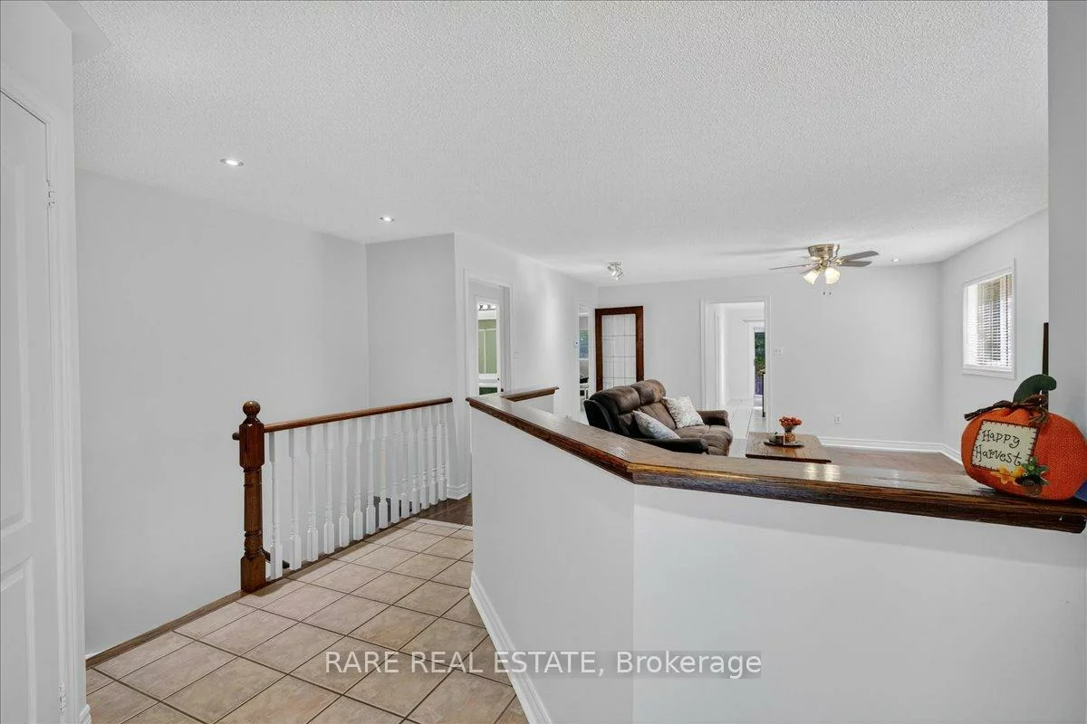 1069, Corrie, Alcona, Innisfil