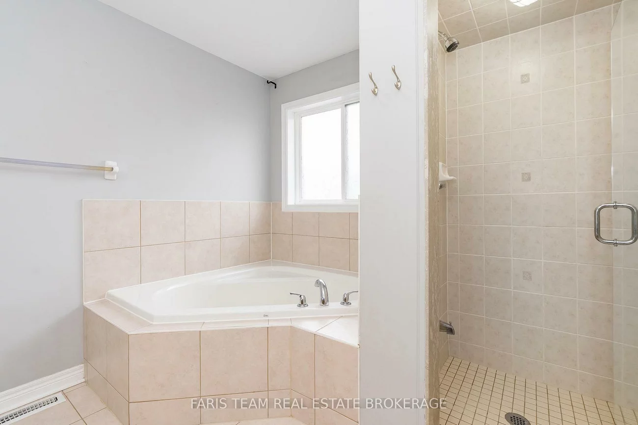 1198, Westmount, Alcona, Innisfil