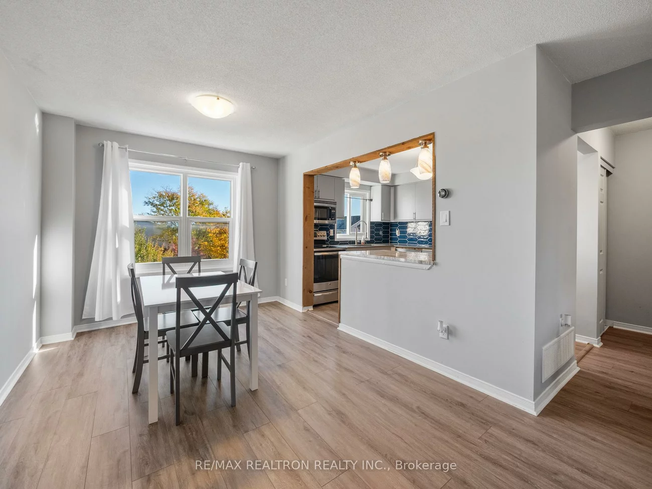 2133, Ferguson, Alcona, Innisfil