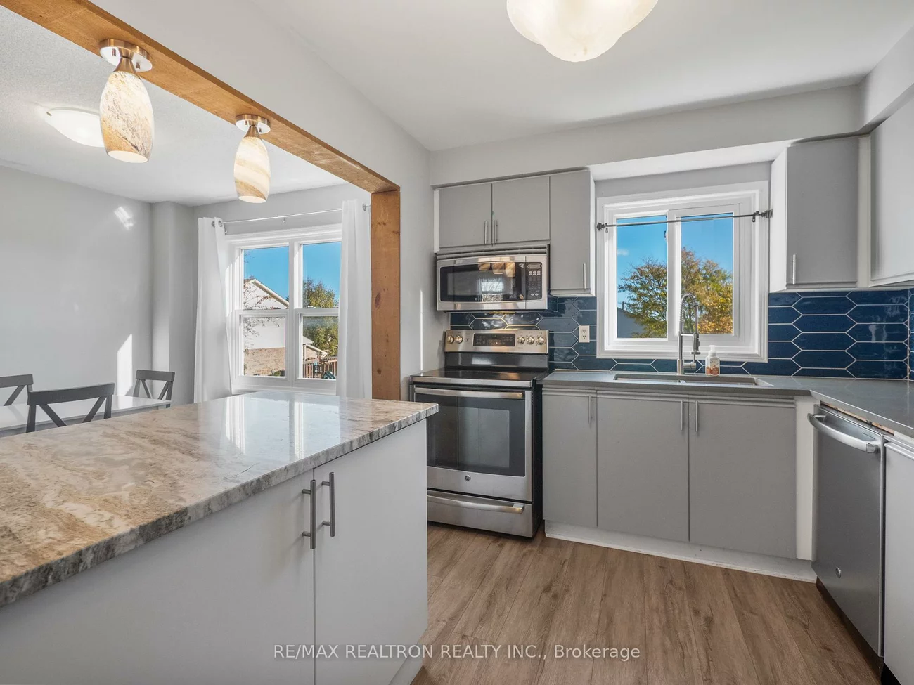 2133, Ferguson, Alcona, Innisfil