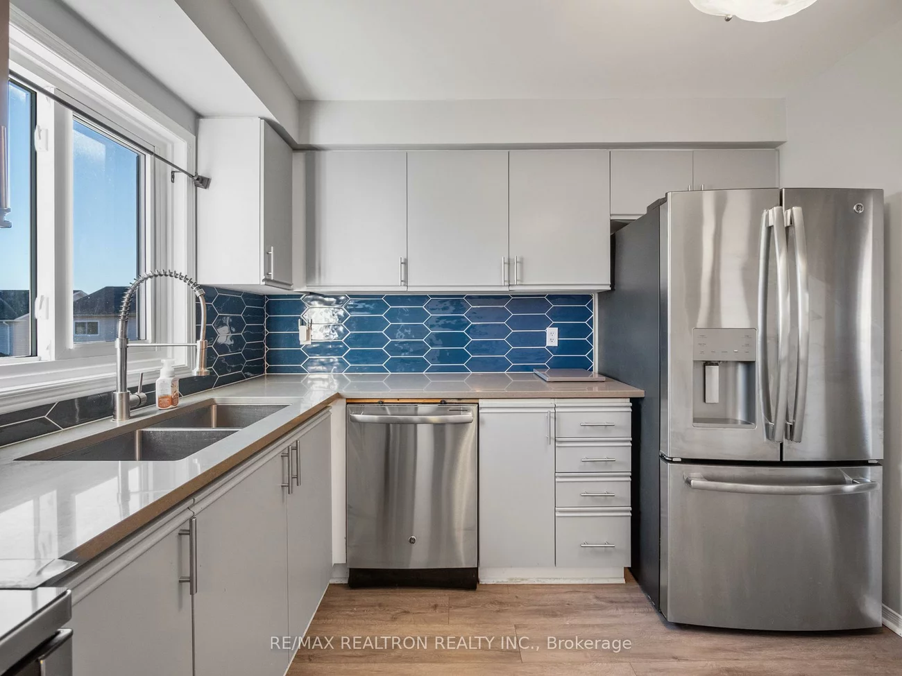 2133, Ferguson, Alcona, Innisfil