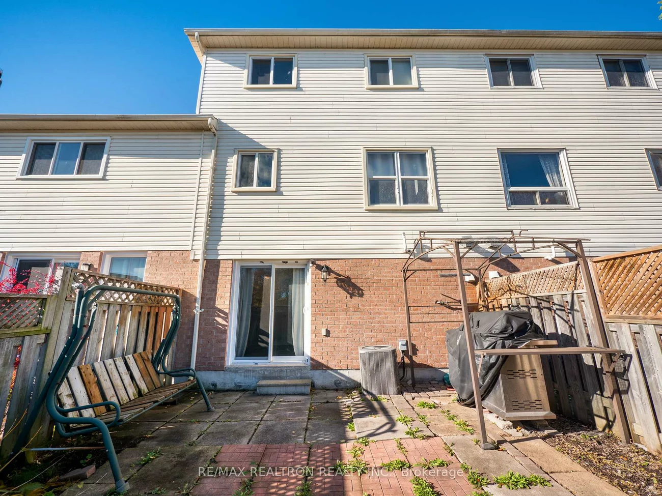 2133, Ferguson, Alcona, Innisfil