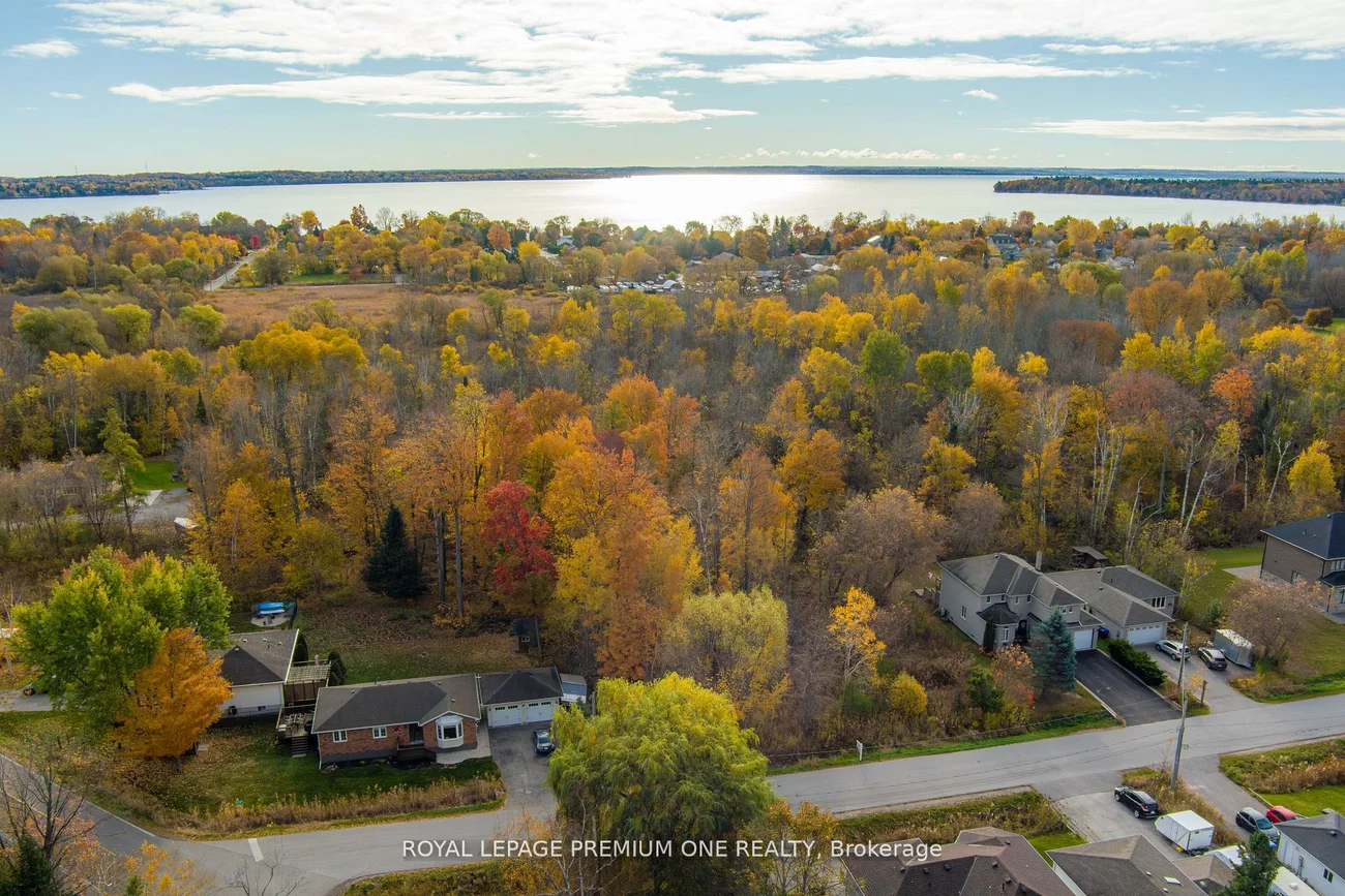 909B, Willow, Lefroy, Innisfil