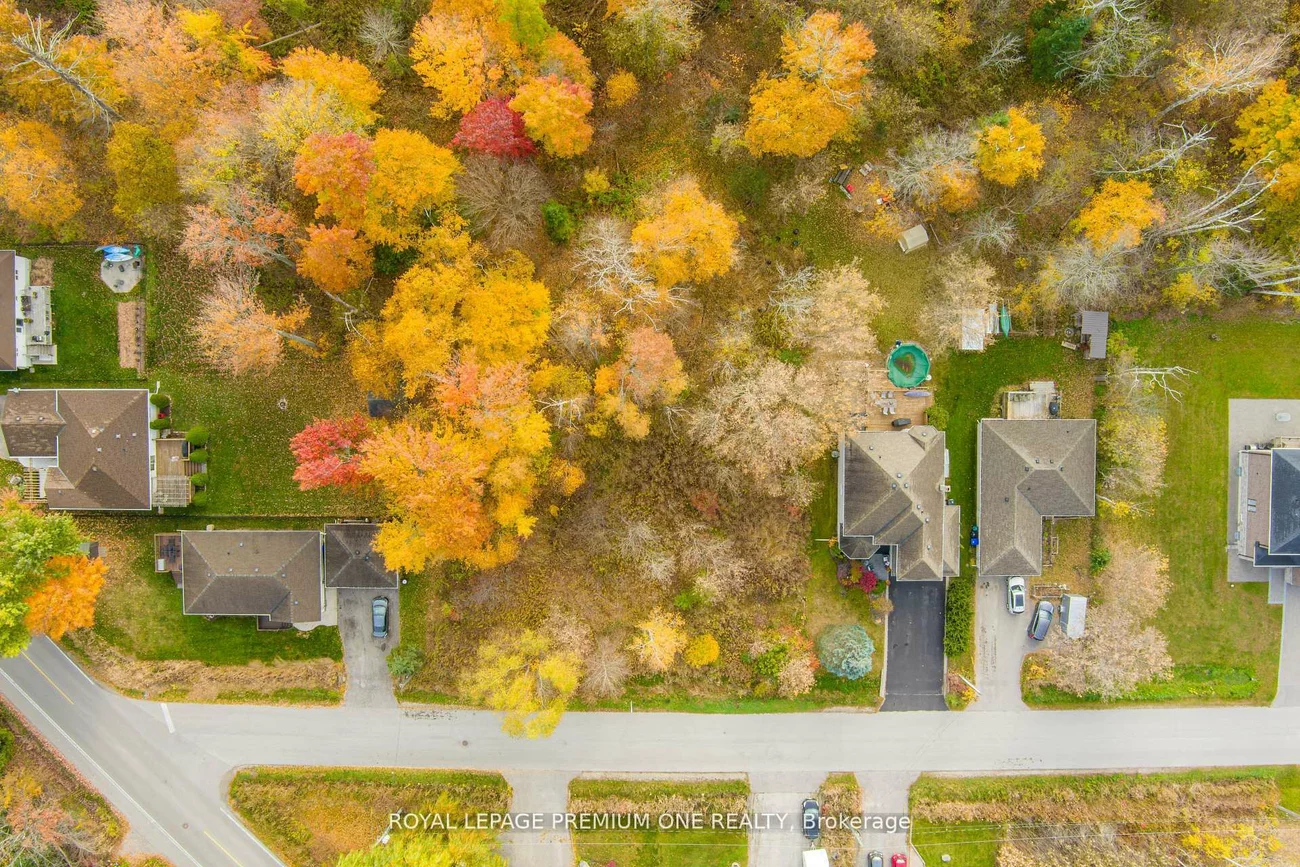 909B, Willow, Lefroy, Innisfil