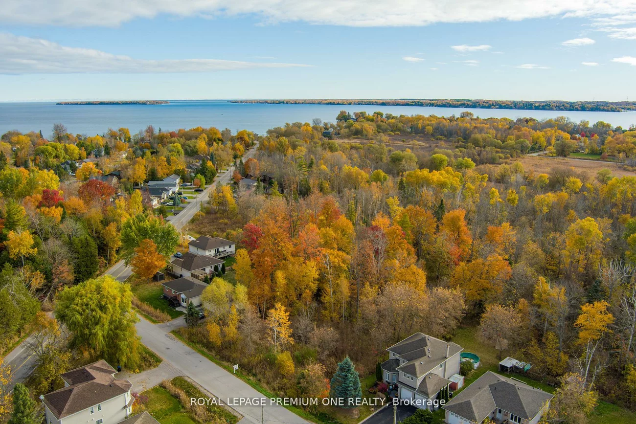 909B, Willow, Lefroy, Innisfil