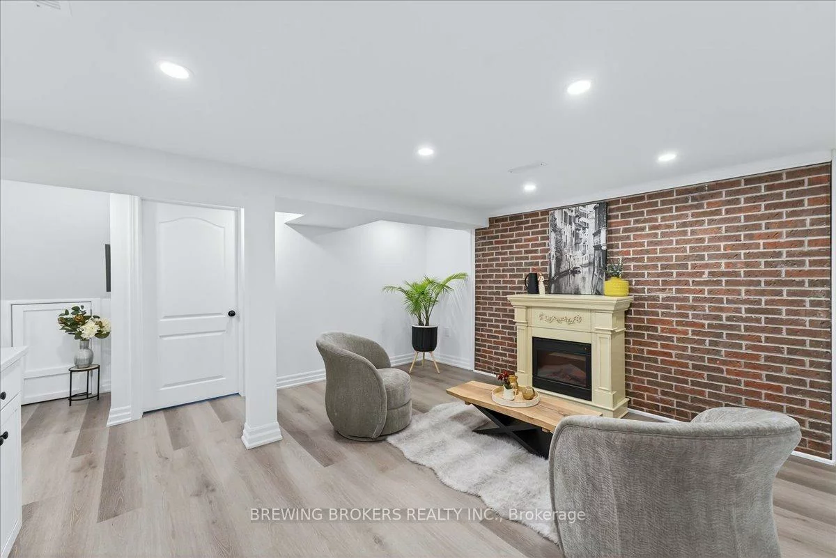 261, Nelson, Stroud, Innisfil