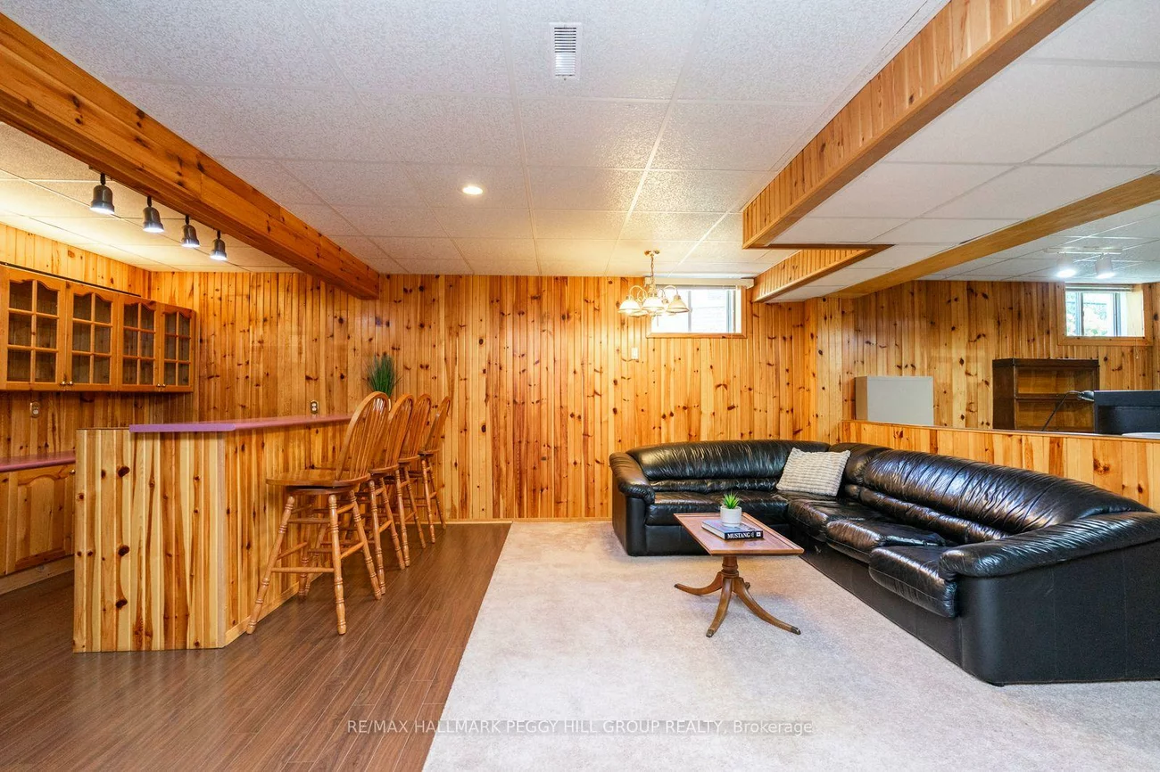 1992, Annecca, Alcona, Innisfil