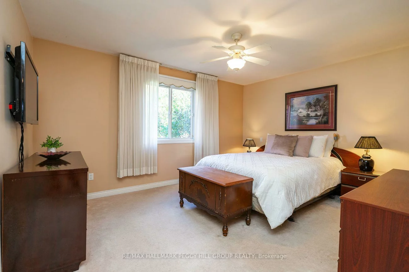 1992, Annecca, Alcona, Innisfil