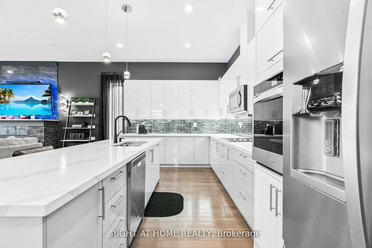 993, Gilmore, Lefroy, Innisfil