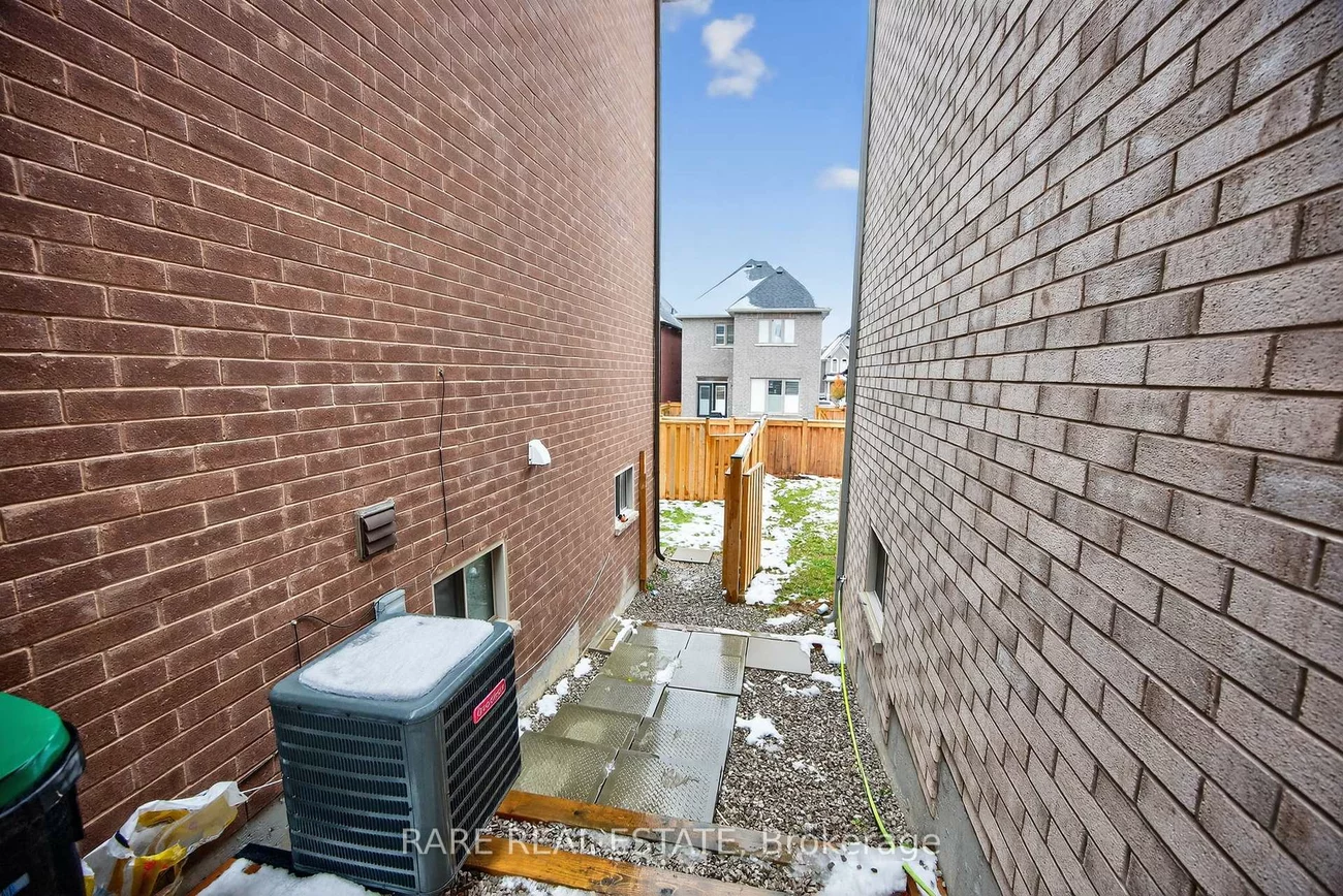 2131, Wilson, Alcona, Innisfil