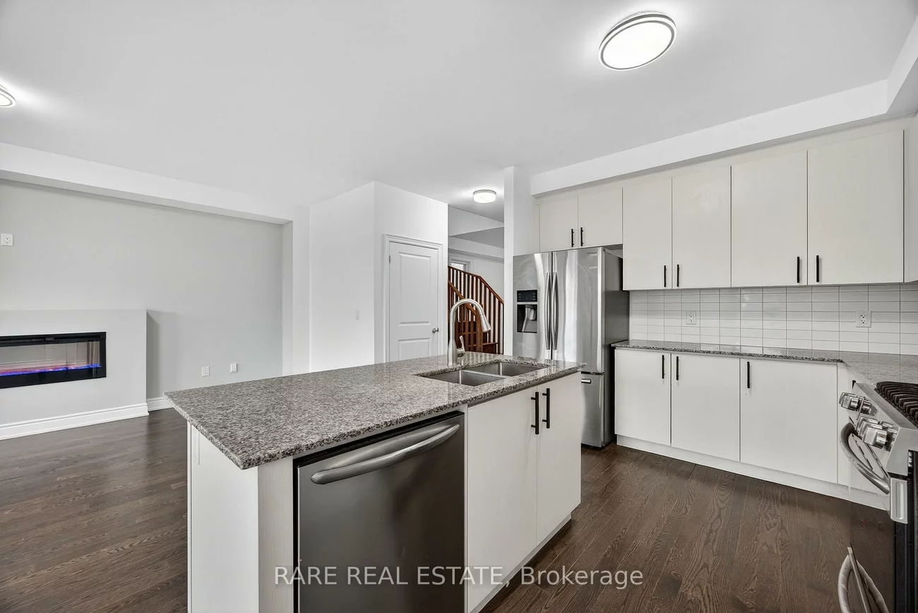 2131, Wilson, Alcona, Innisfil