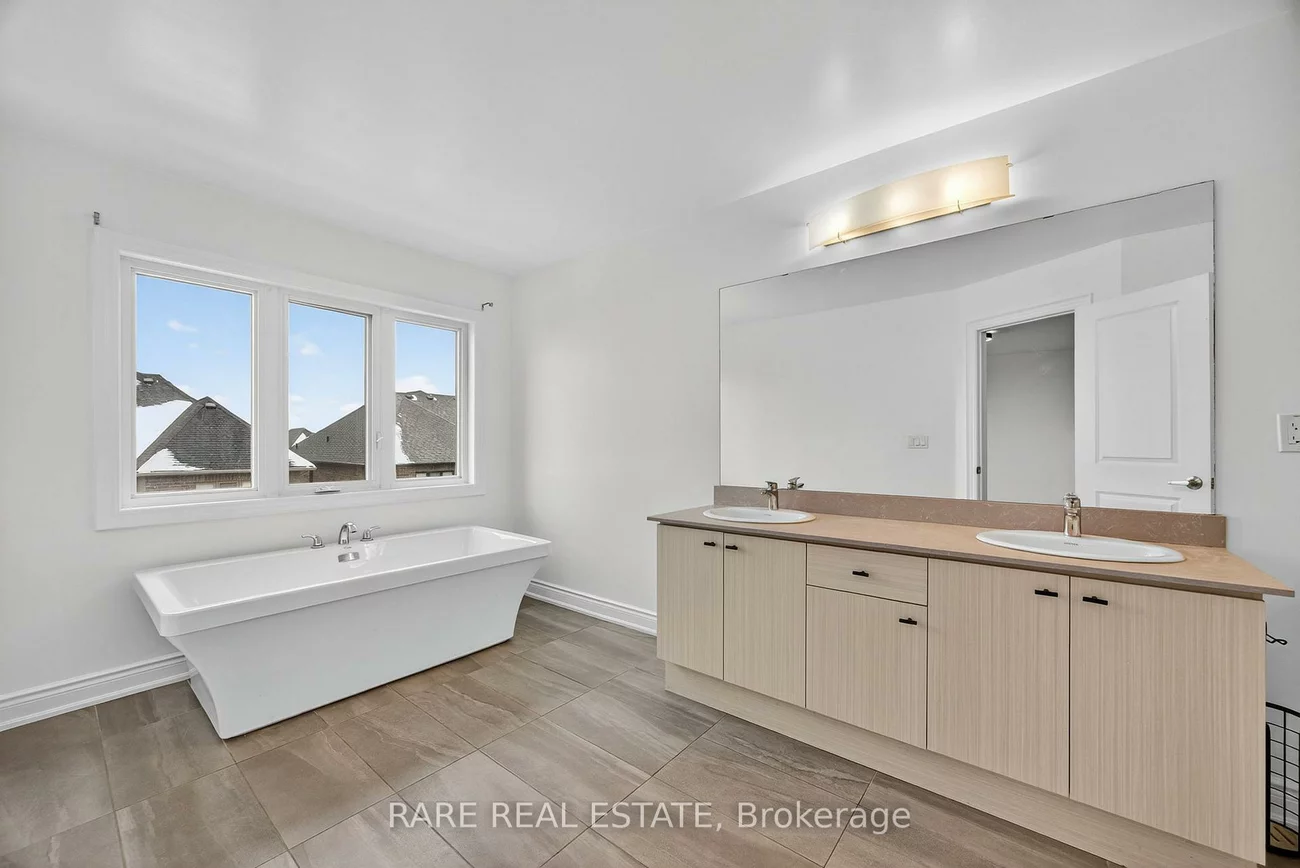 2131, Wilson, Alcona, Innisfil