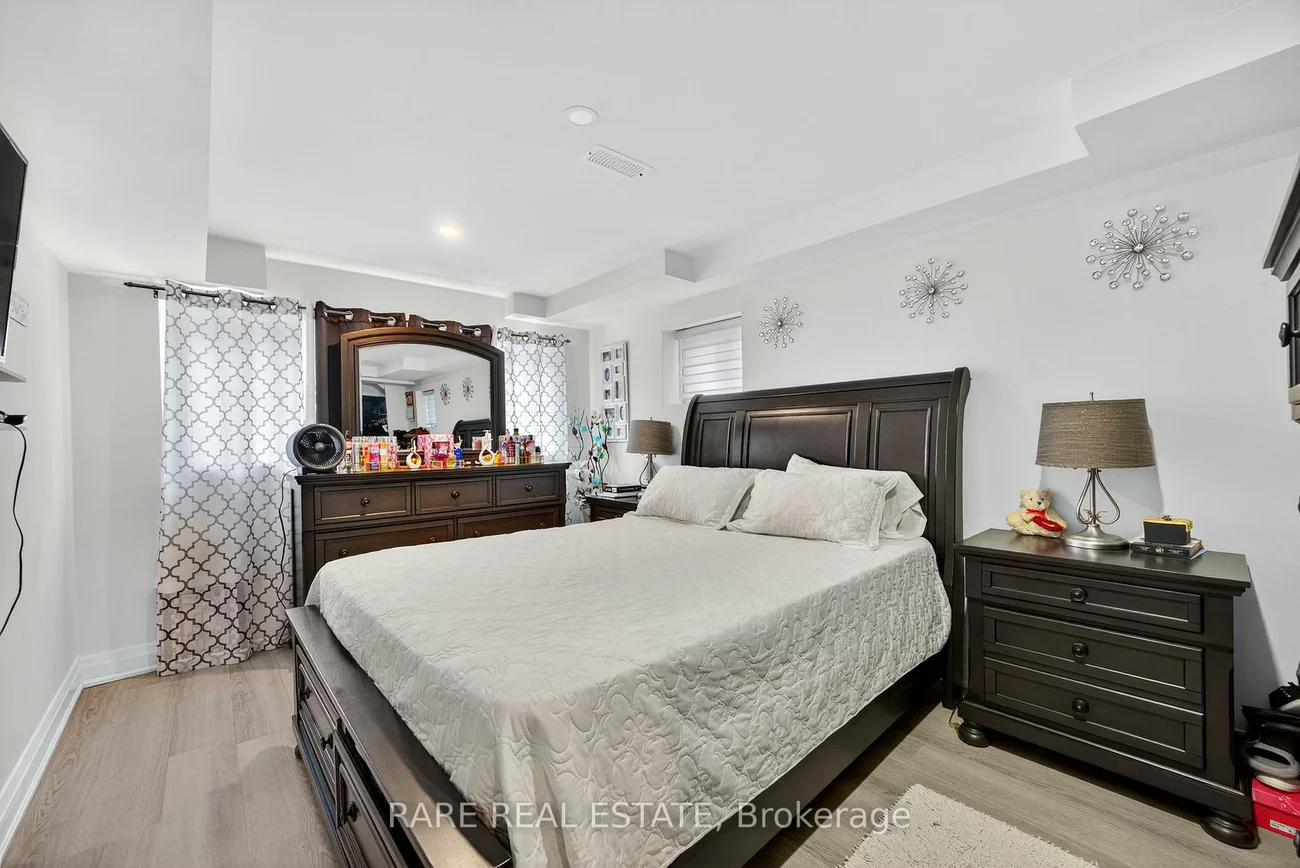 2131, Wilson, Alcona, Innisfil