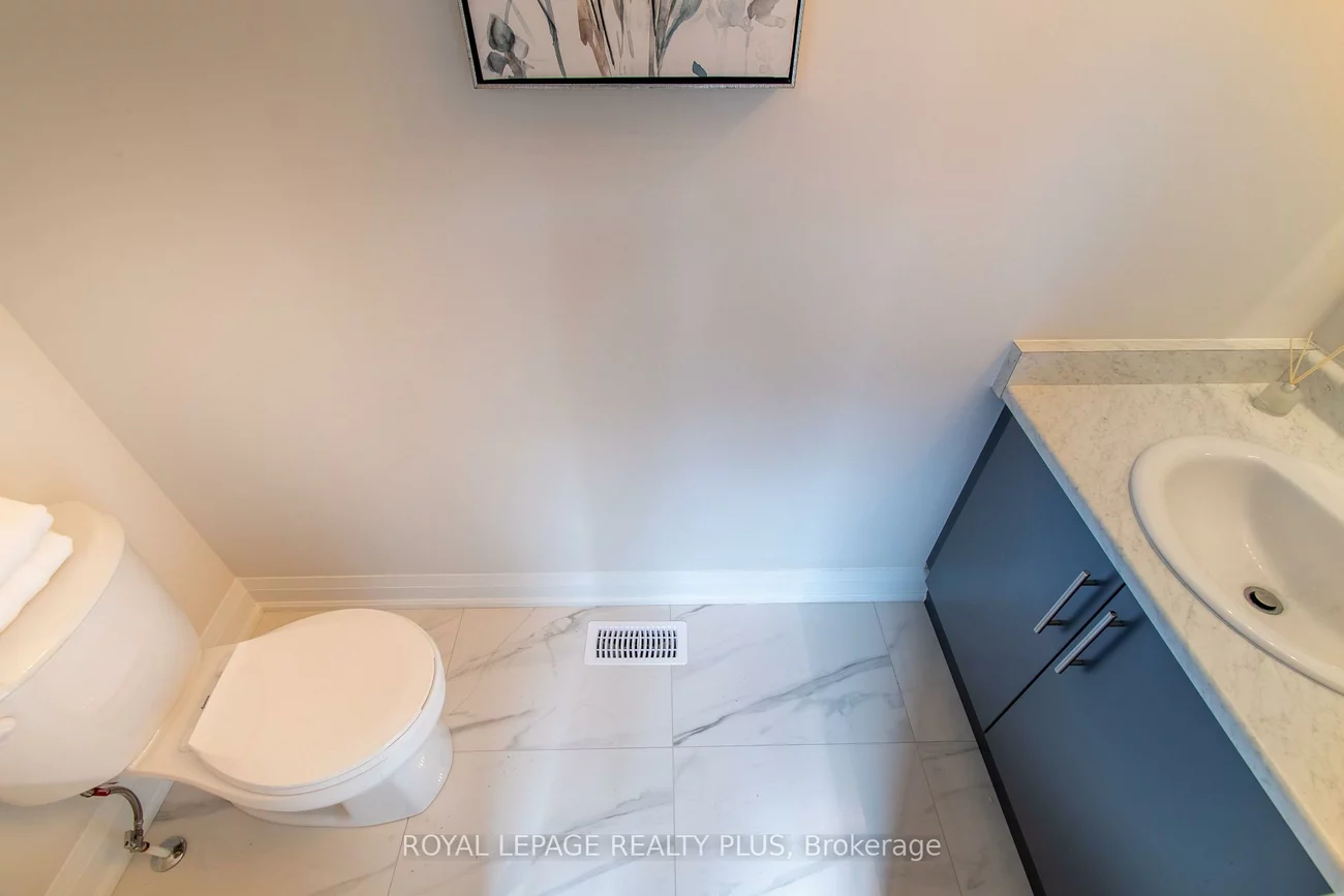 980, Church, Lefroy, Innisfil