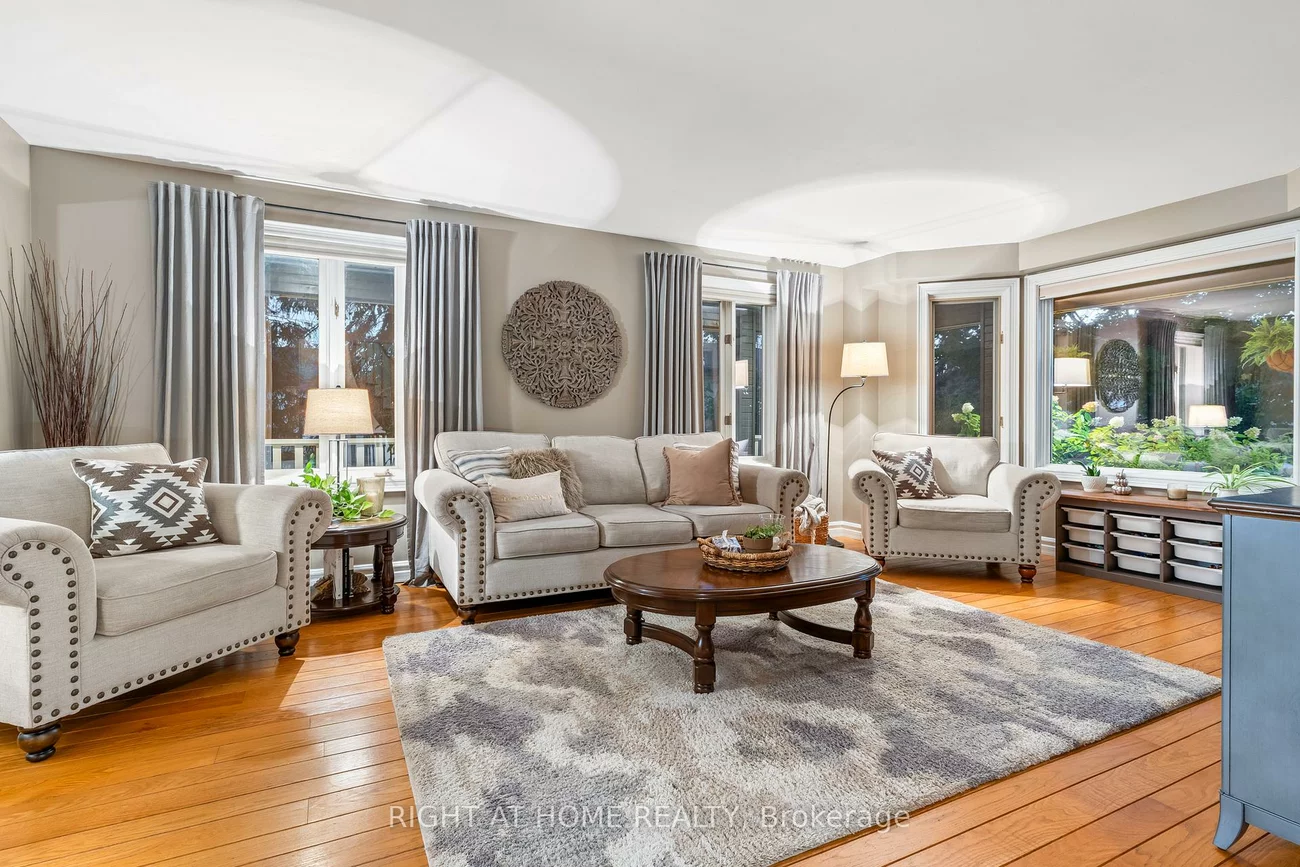 2255, Douglas, Alcona, Innisfil