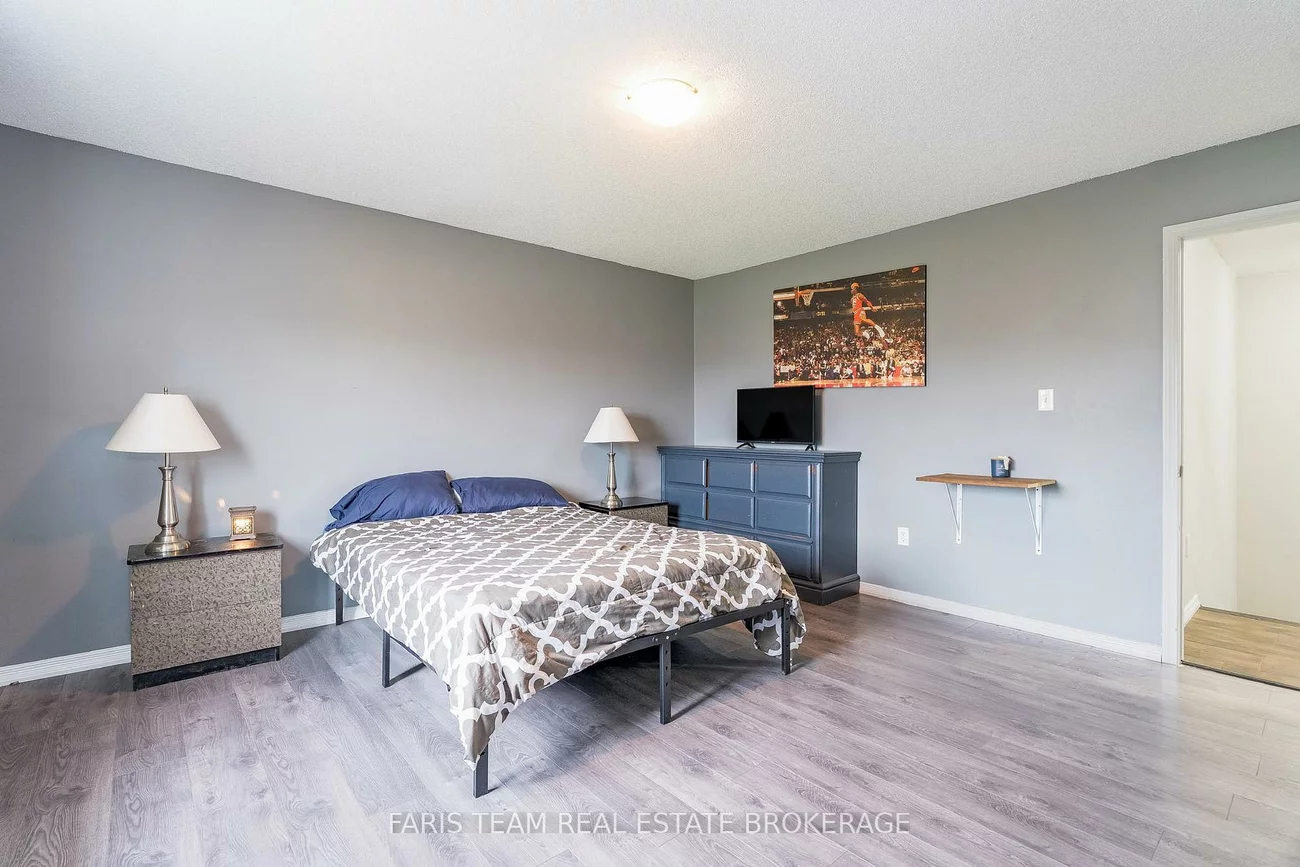 1373, Hunter, Alcona, Innisfil