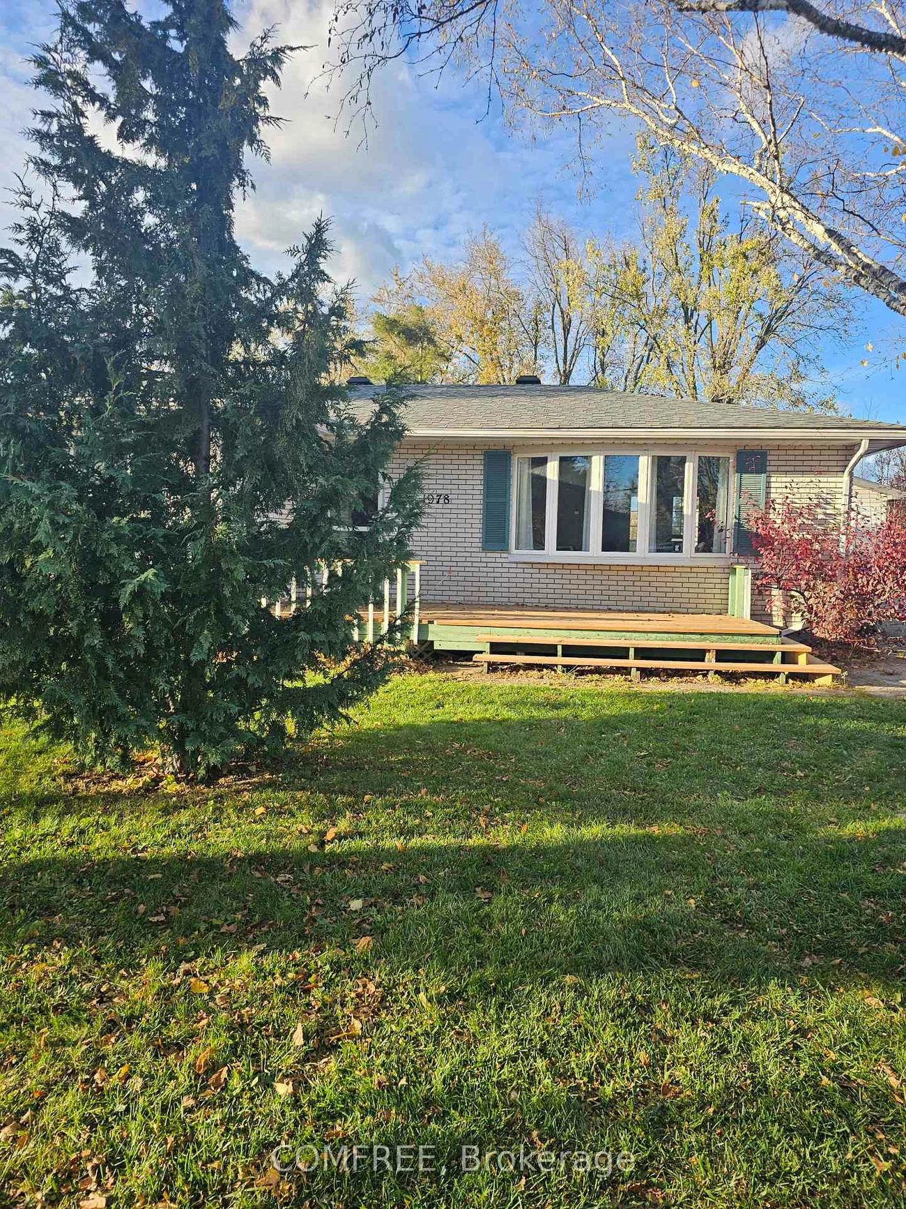 1978, Victoria, Stroud, Innisfil