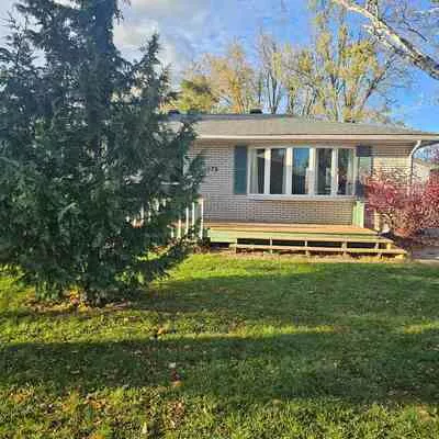 1978, Victoria, Stroud, Innisfil