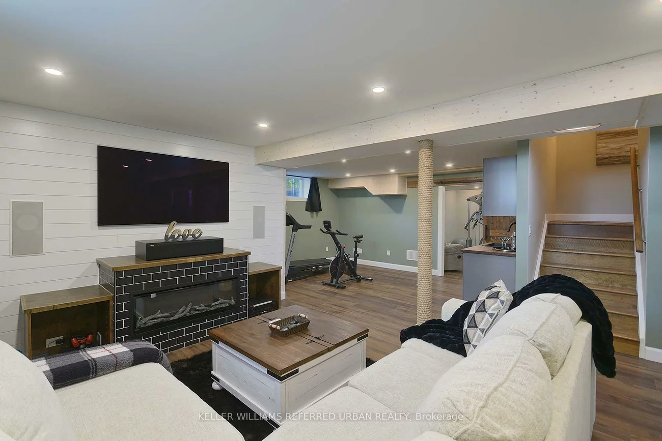 995, Chapman, Lefroy, Innisfil