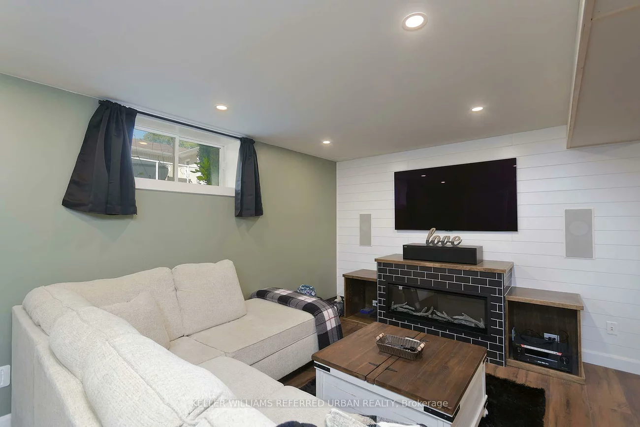 995, Chapman, Lefroy, Innisfil