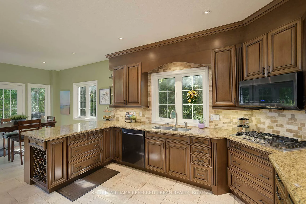 995, Chapman, Lefroy, Innisfil