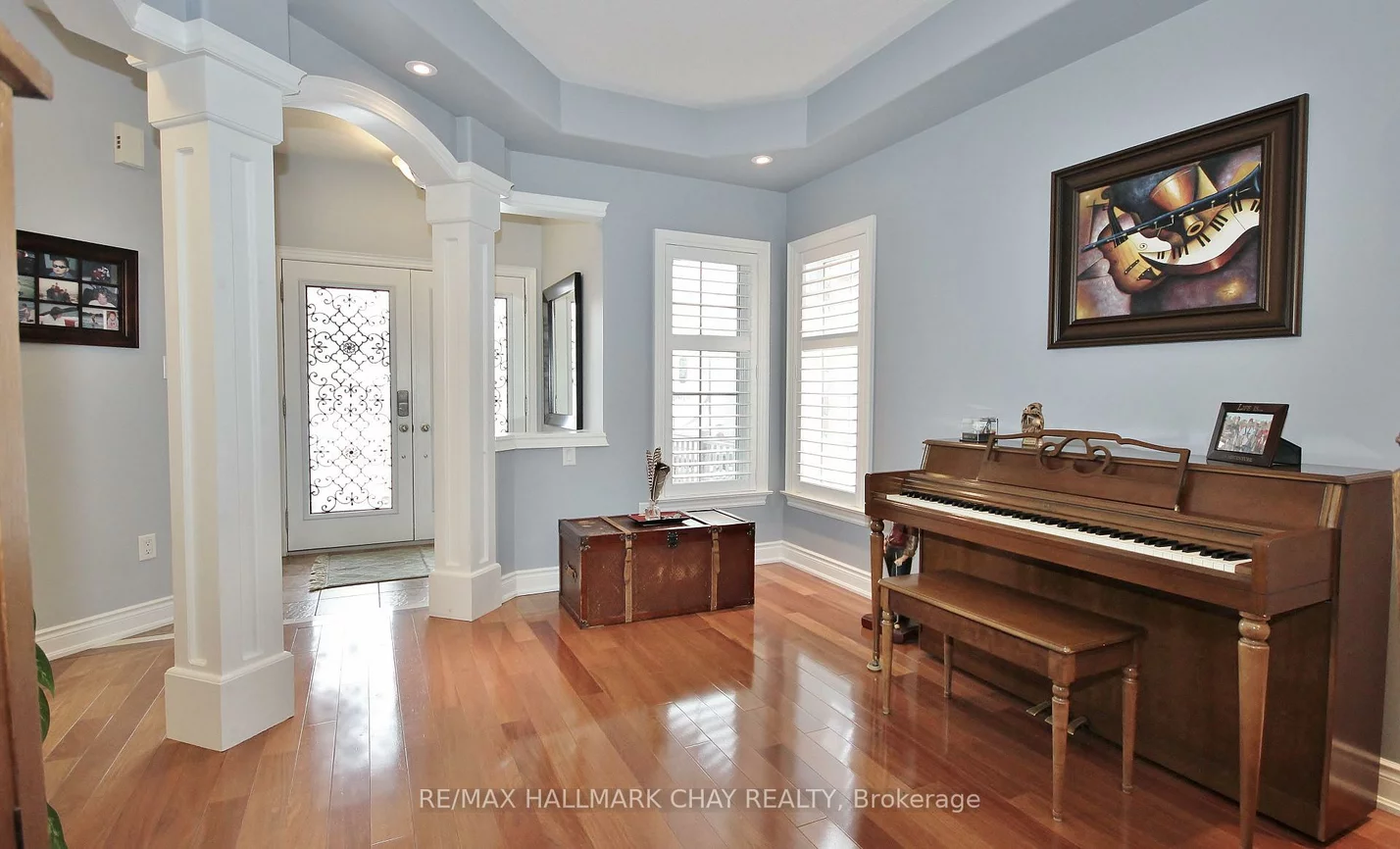 1185, Mitchell, Alcona, Innisfil