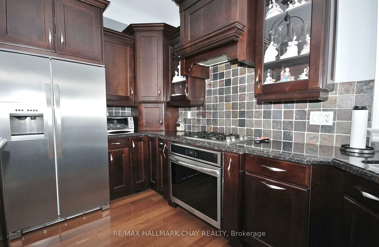 1185, Mitchell, Alcona, Innisfil