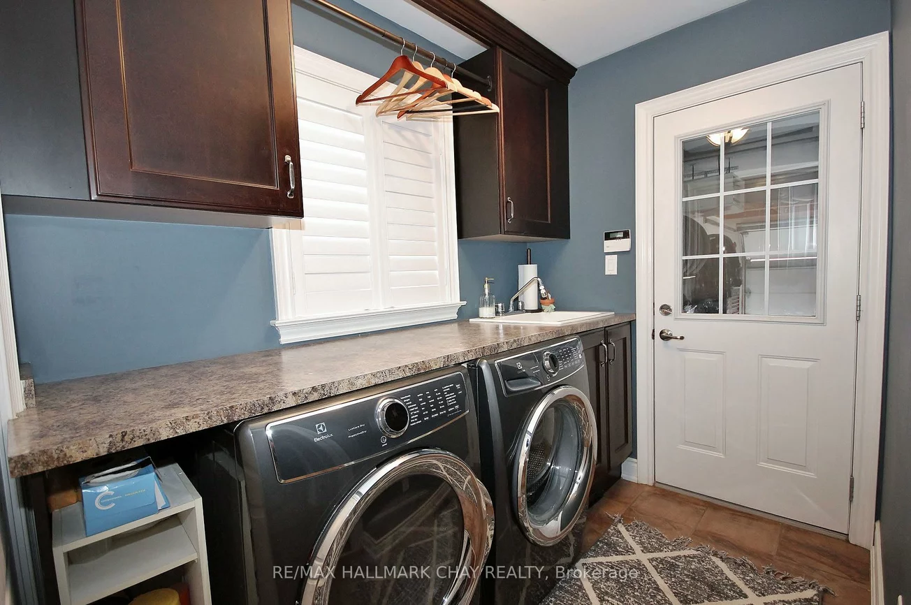 1185, Mitchell, Alcona, Innisfil