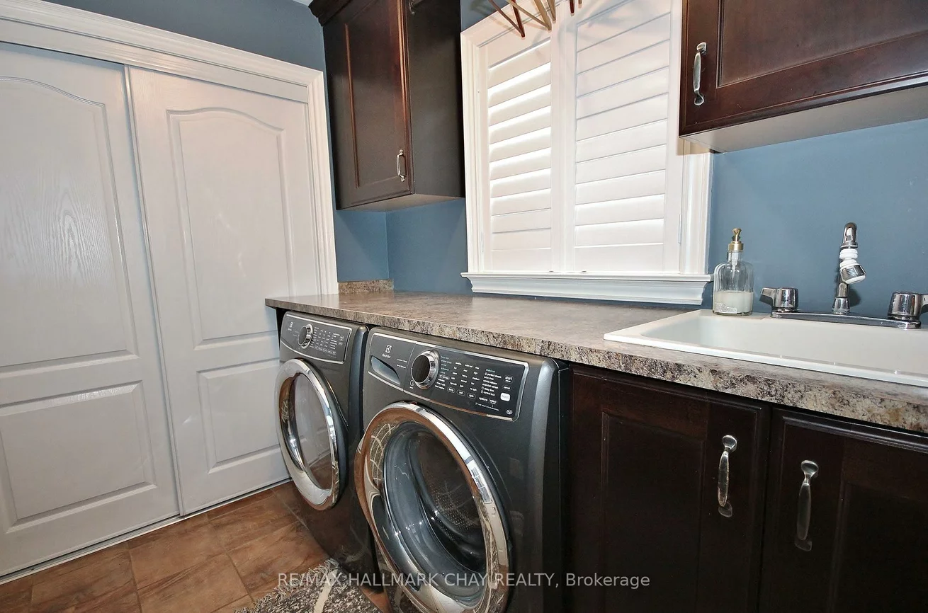 1185, Mitchell, Alcona, Innisfil